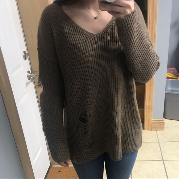 Distressed Sweater - Picture 4 of 7